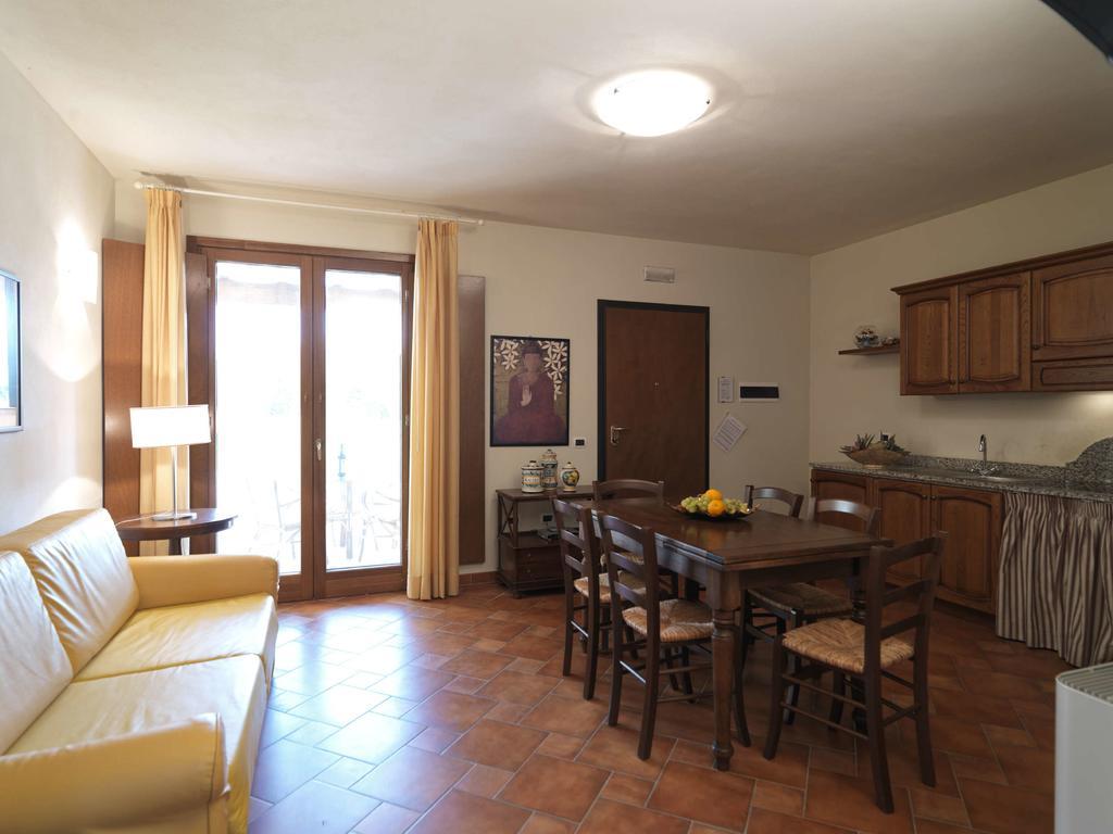Le Corti Del Sole Residence Вентурина Экстерьер фото