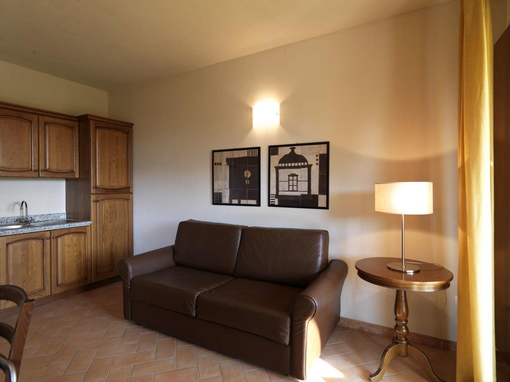 Le Corti Del Sole Residence Вентурина Экстерьер фото