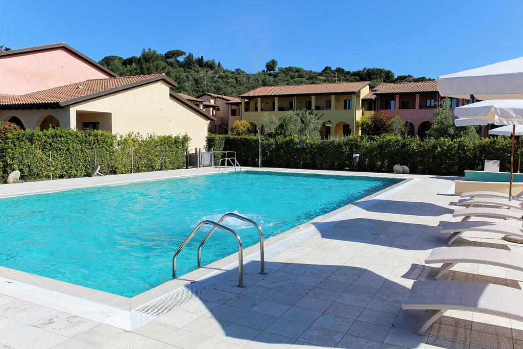 Le Corti Del Sole Residence Вентурина Экстерьер фото