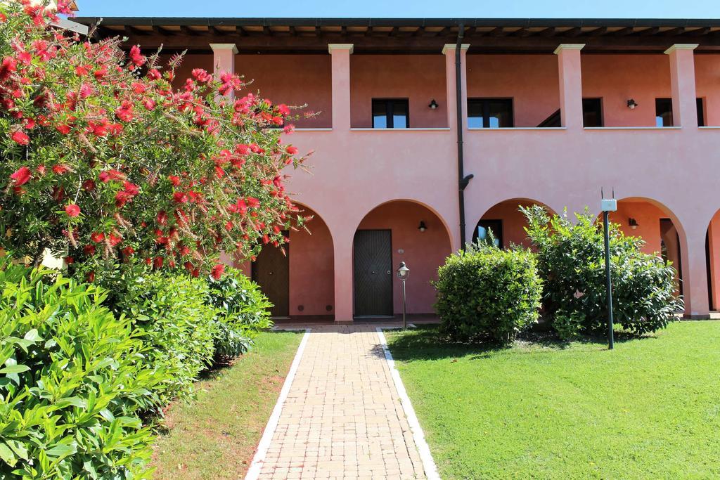 Le Corti Del Sole Residence Вентурина Экстерьер фото