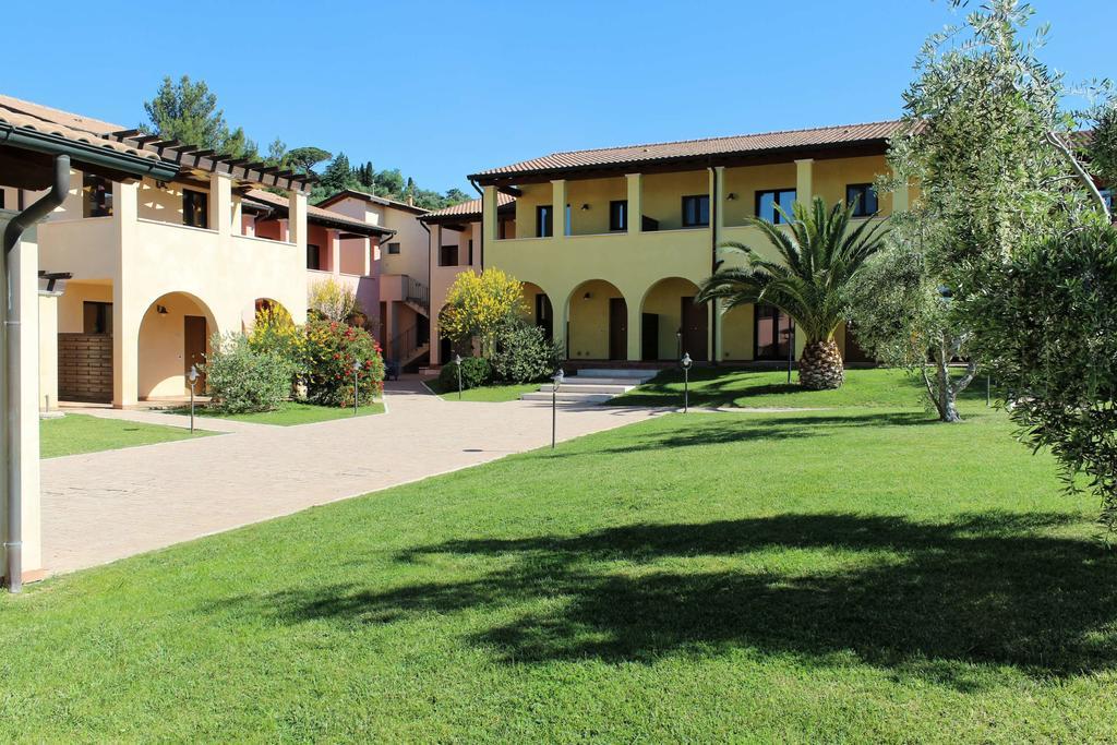 Le Corti Del Sole Residence Вентурина Экстерьер фото